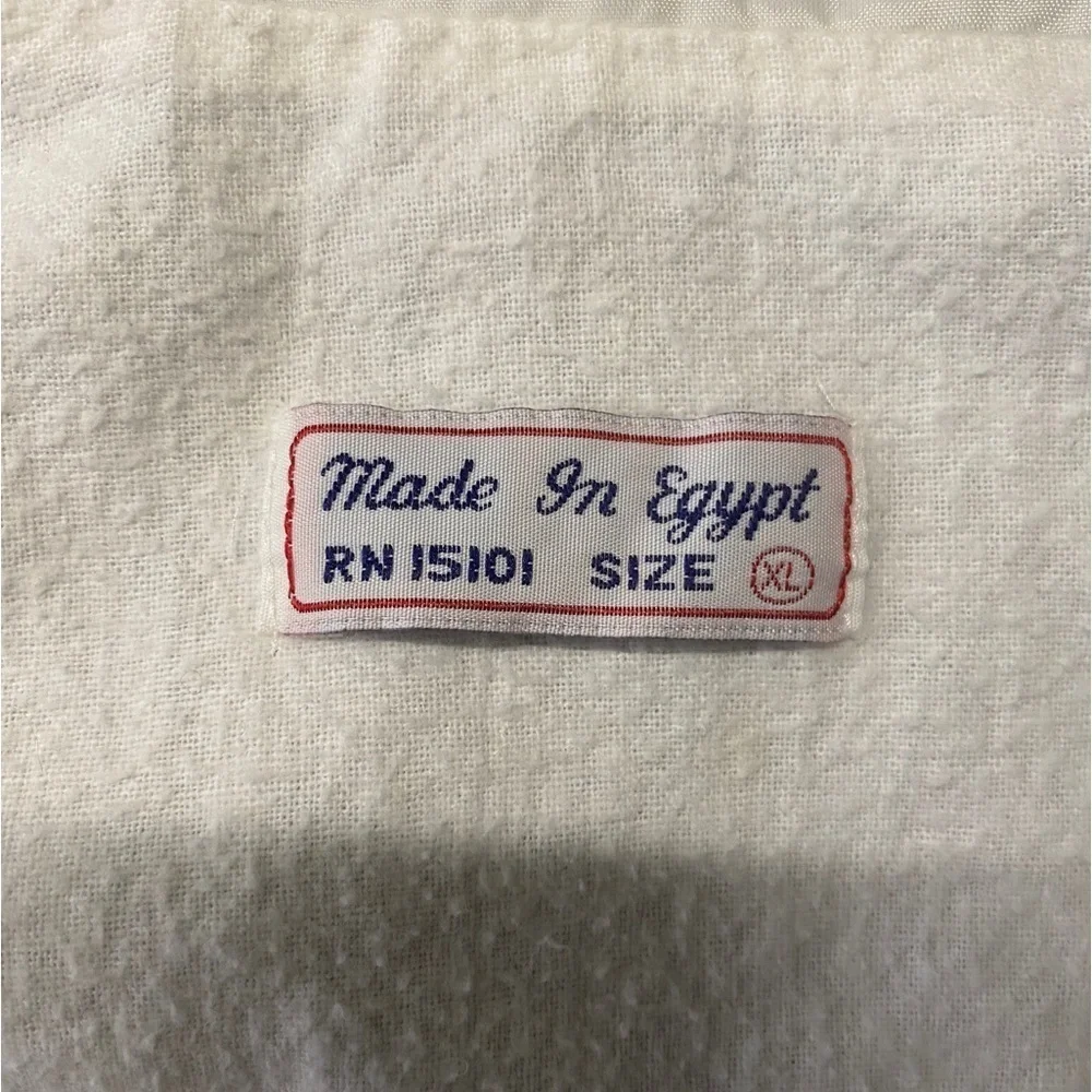 Classic Vintage Windbreaker Jacket (Size XL, Color: Off-White) - Picture 3 of 3